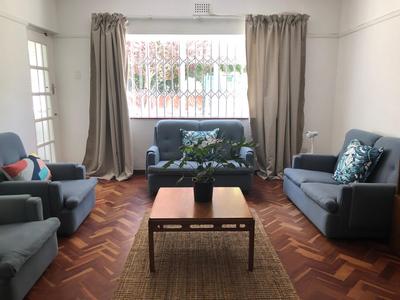 Apartment / Flat For Rent in Rondebosch, Cape Town