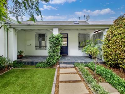 House For Sale in Rondebosch, Cape Town