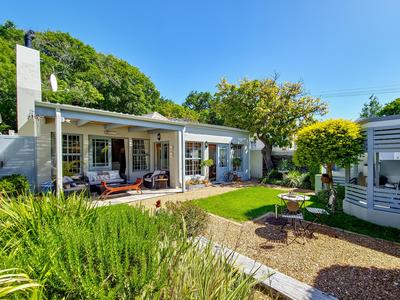 Cottage For Sale in Newlands, Cape Town