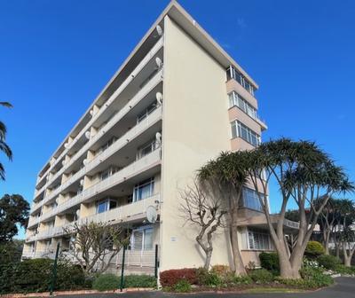 Apartment / Flat For Rent in Kenilworth Upper, Cape Town